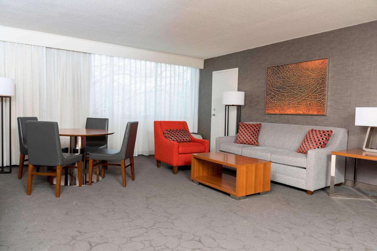 Sonesta Hotel Grand Rapids Airport Kentwood Εξωτερικό φωτογραφία