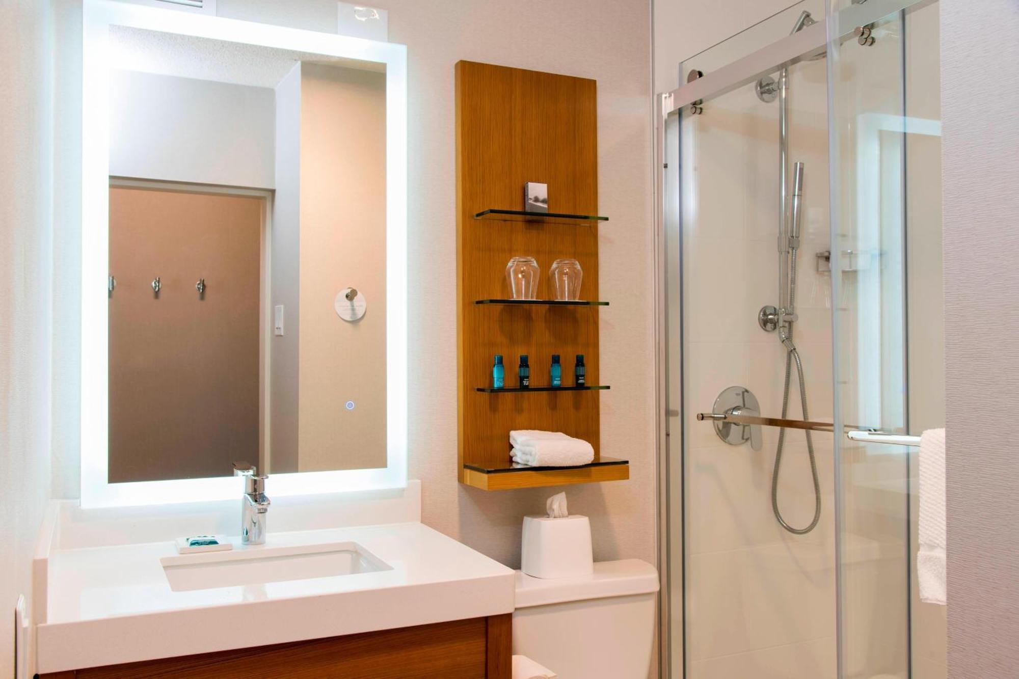 Sonesta Hotel Grand Rapids Airport Kentwood Εξωτερικό φωτογραφία