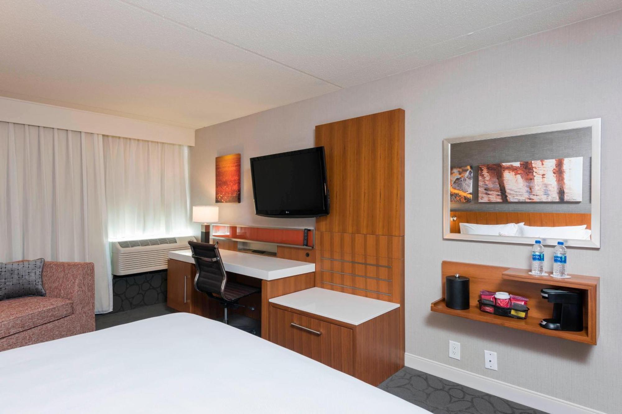 Sonesta Hotel Grand Rapids Airport Kentwood Εξωτερικό φωτογραφία
