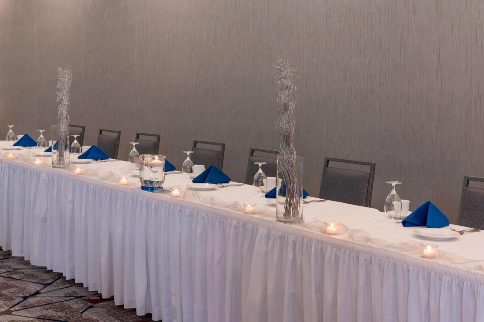 Sonesta Hotel Grand Rapids Airport Kentwood Εξωτερικό φωτογραφία