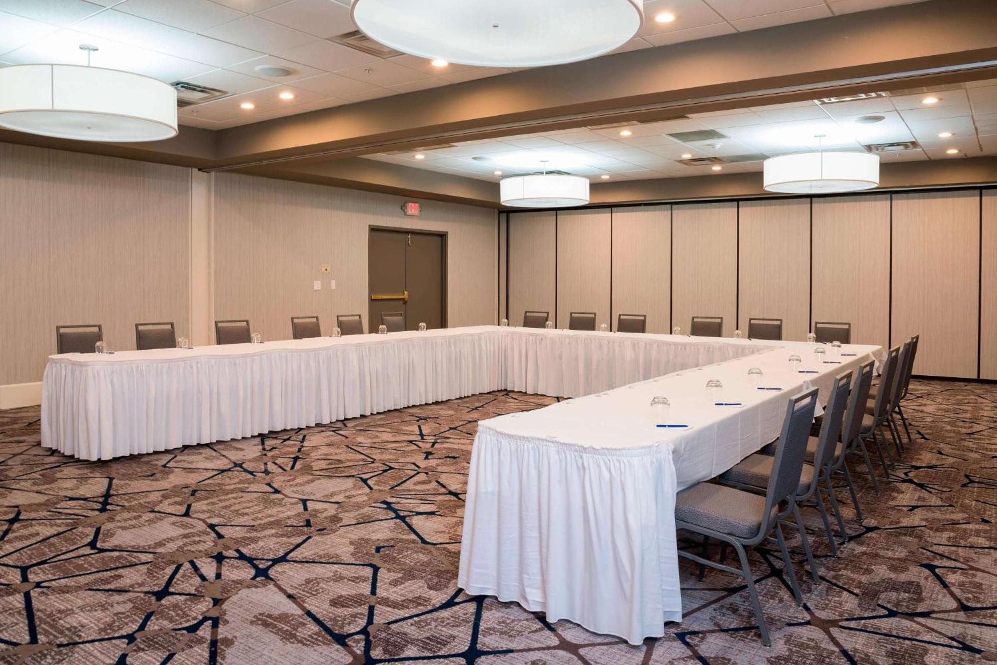 Sonesta Hotel Grand Rapids Airport Kentwood Εξωτερικό φωτογραφία