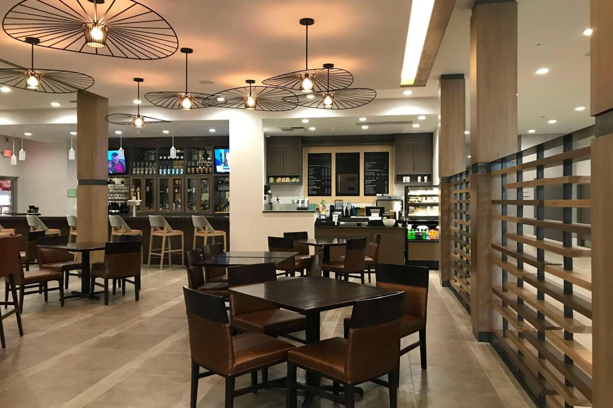 Sonesta Hotel Grand Rapids Airport Kentwood Εξωτερικό φωτογραφία