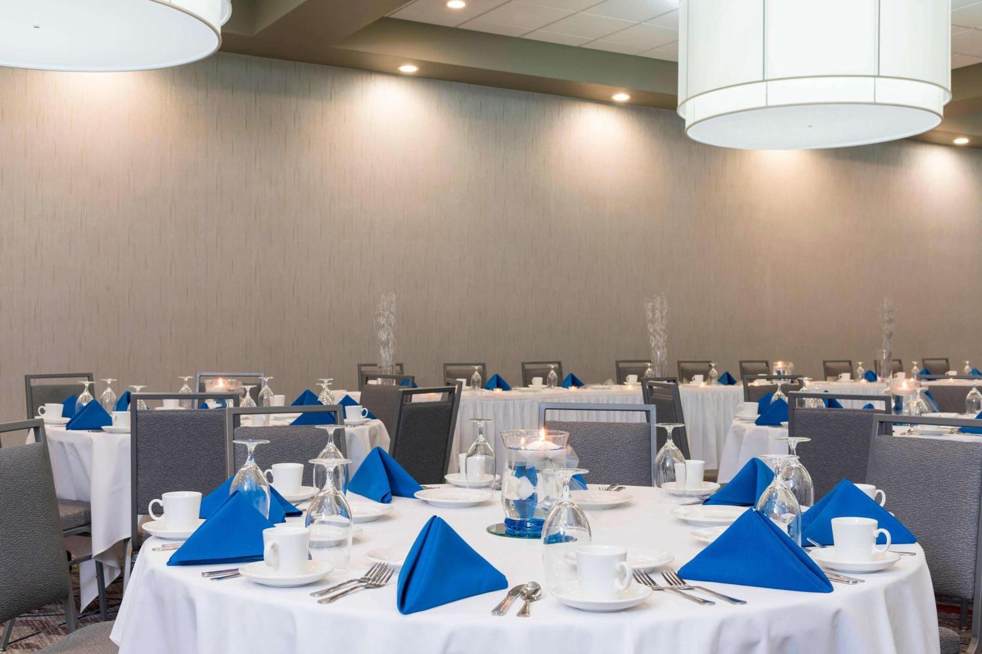 Sonesta Hotel Grand Rapids Airport Kentwood Εξωτερικό φωτογραφία