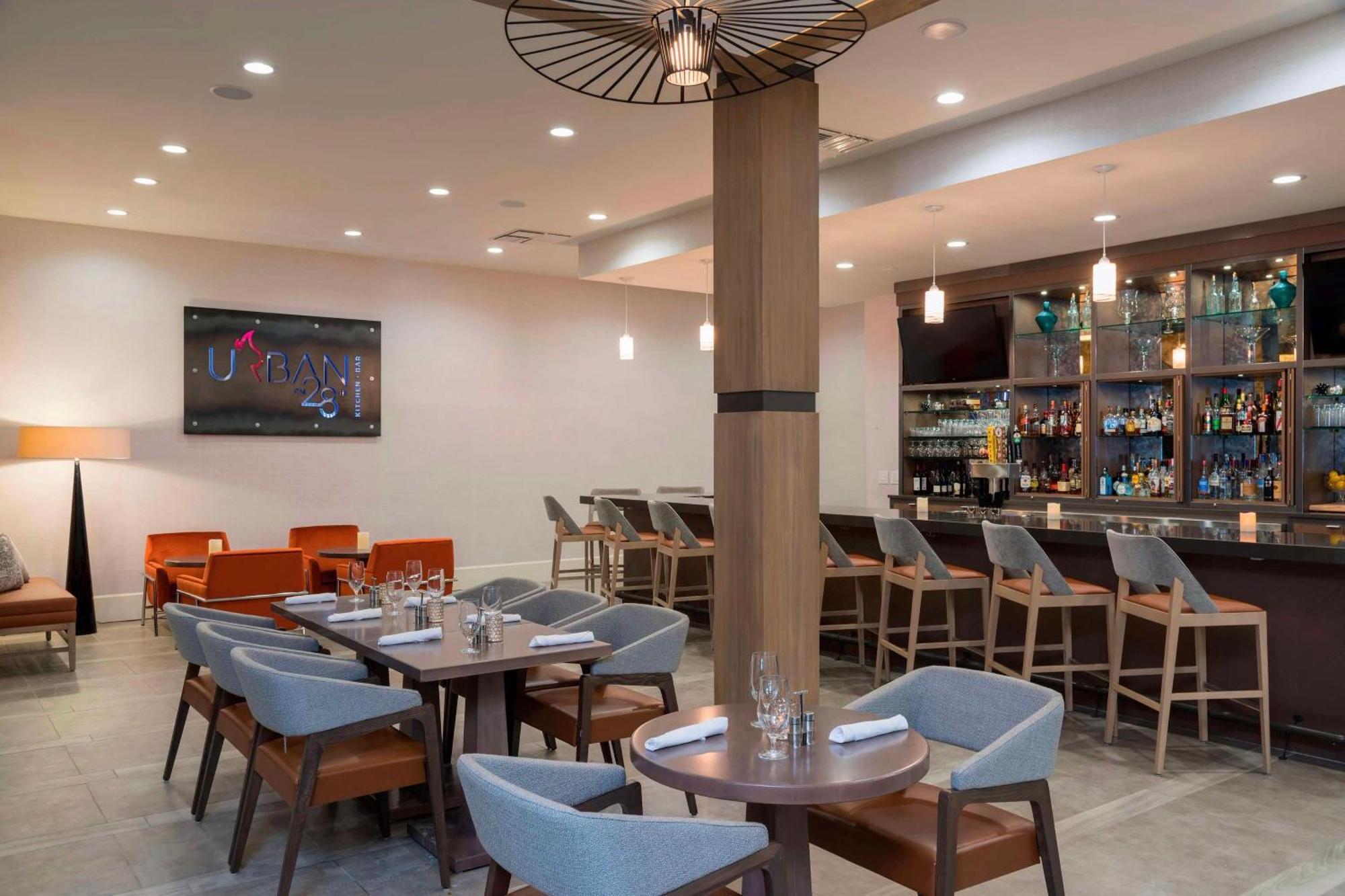 Sonesta Hotel Grand Rapids Airport Kentwood Εξωτερικό φωτογραφία