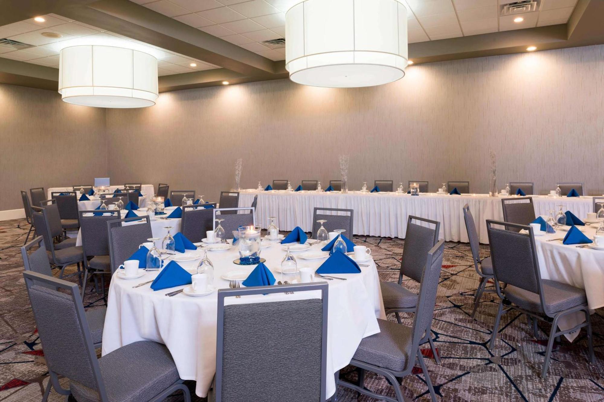 Sonesta Hotel Grand Rapids Airport Kentwood Εξωτερικό φωτογραφία