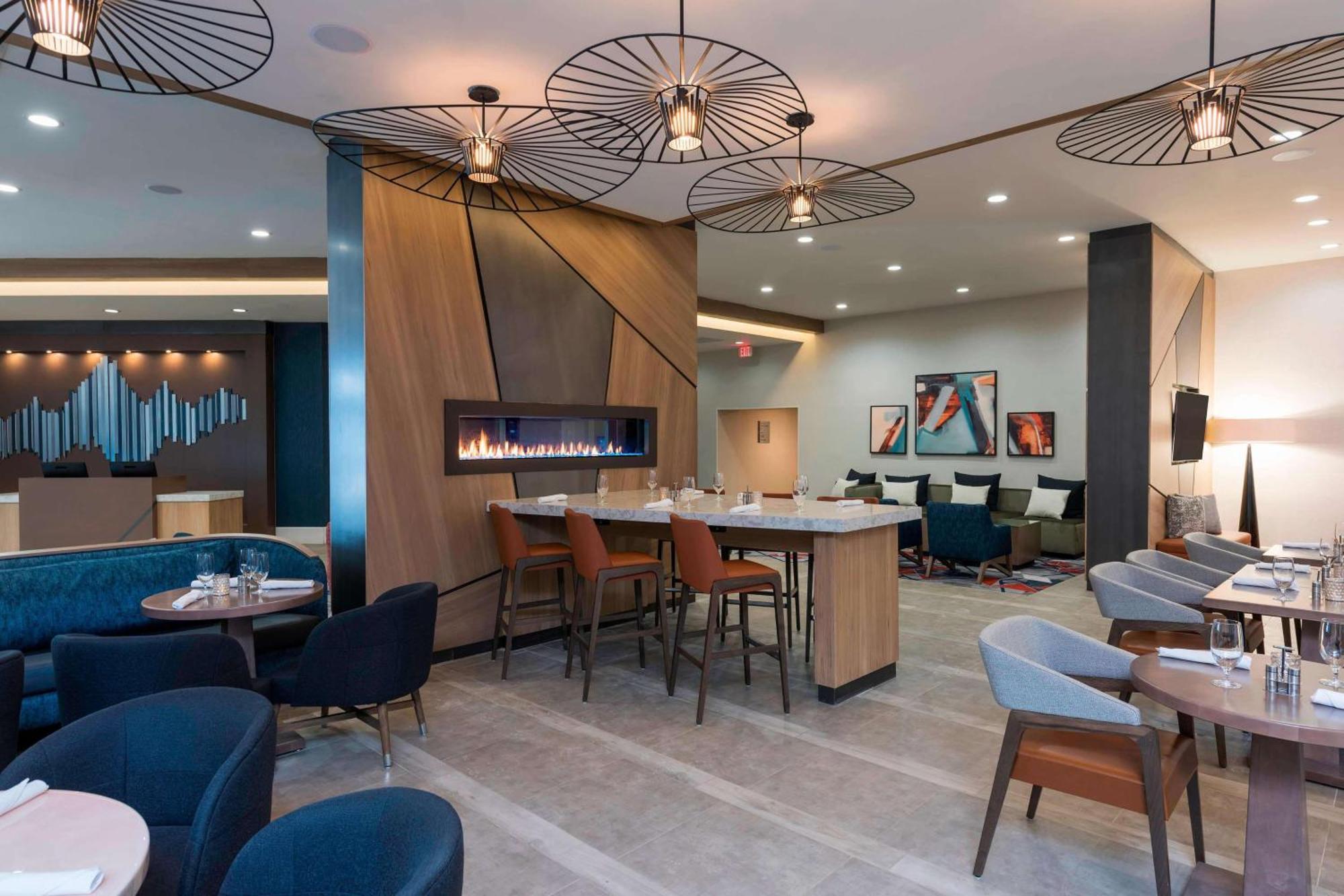 Sonesta Hotel Grand Rapids Airport Kentwood Εξωτερικό φωτογραφία