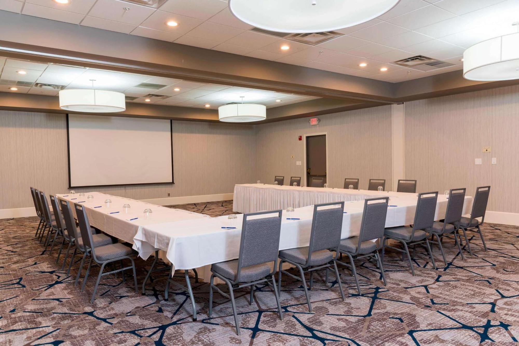 Sonesta Hotel Grand Rapids Airport Kentwood Εξωτερικό φωτογραφία