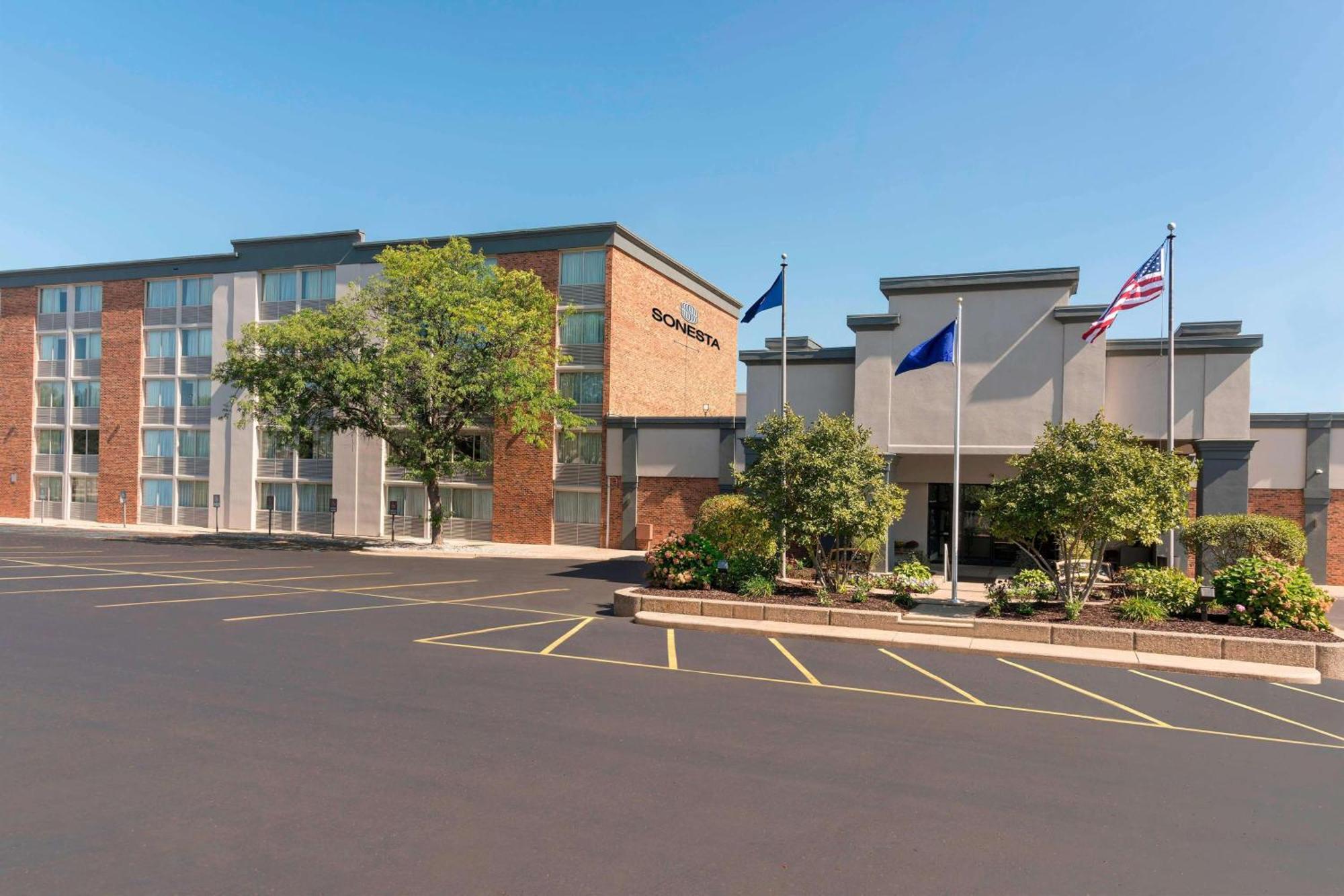 Sonesta Hotel Grand Rapids Airport Kentwood Εξωτερικό φωτογραφία